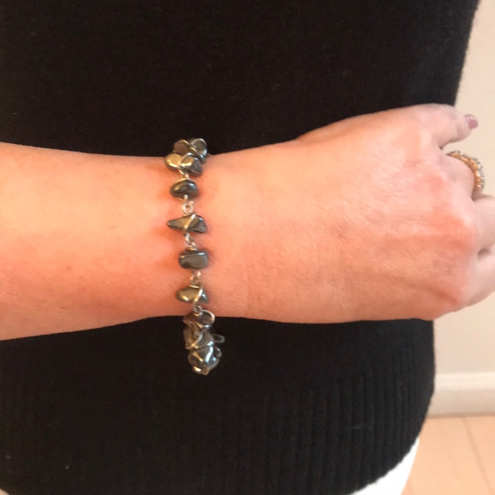 Women’s Healing Hematite Bracelet
